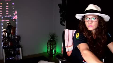Snapshot of kendracam69 chatting on 14, 1, 2025 Kendra online show from 14, 1, 2025