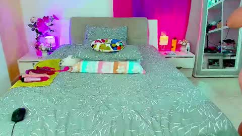 kendralove online show from 18, 10, 2025