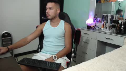 Chriss Morales online show from 27, 1, 2025