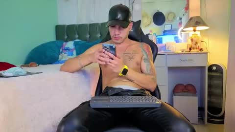 Chriss Morales online show from 18, 10, 2025