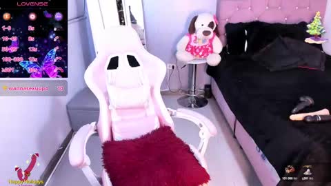 Snapshot of kenia_thompson01 chatting on 20, 12, 2024 01 online show from 20, 12, 2024