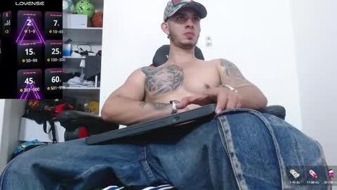 Snapshot of kenn_blake1 chatting on 2, 10, 2025 blake online show from 2, 10, 2025