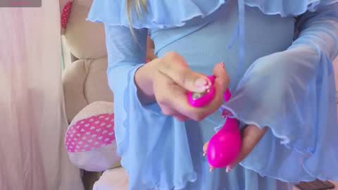 Snapshot of kenndal_tay chatting on 17, 2, 2026 kenndal_tay online show from 17, 2, 2026