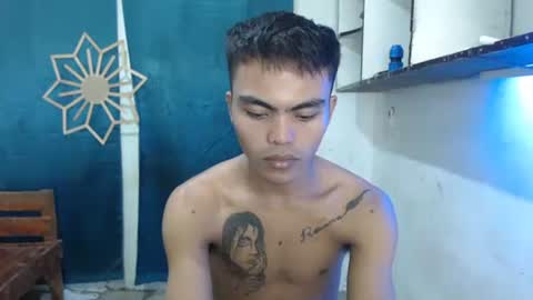 Snapshot of kenneth_jeey chatting on 16, 12, 2025 kenneth_jeey online show from 16, 12, 2025