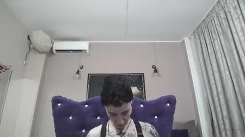 Snapshot of kennyvibe chatting on 2, 7, 2026 kennyvibe online show from 2, 7, 2026