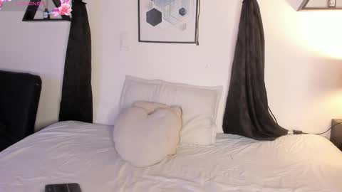 KENTHA  online show from 21, 2, 2026