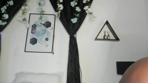 KENTHA  online show from 25, 3, 2026