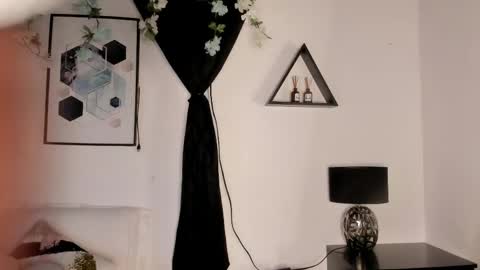 KENTHA  online show from 6, 4, 2026