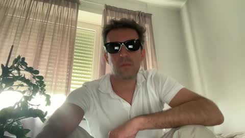 kesi8588 online show from 28, 4, 2026