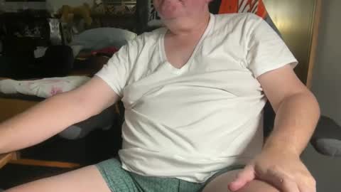 kev92569 online show from 4, 1, 2025