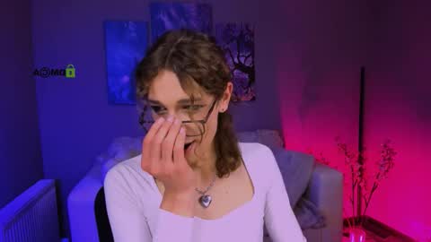Snapshot of kevi_sunn chatting on 29, 9, 2025 kevi here online show from 29, 9, 2025