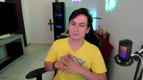 Kevin online show from 2, 2, 2025