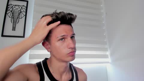 Snapshot of kevin_ahs1 chatting on 16, 12, 2024 Kevin Ahs online show from 16, 12, 2024