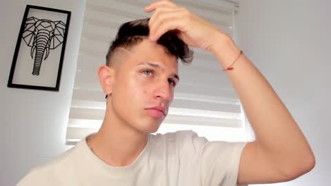 Snapshot of kevin_ahs1 chatting on 29, 12, 2024 Kevin Ahs online show from 29, 12, 2024