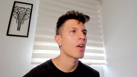 Snapshot of kevin_ahs1 chatting on 8, 1, 2025 Kevin Ahs online show from 8, 1, 2025