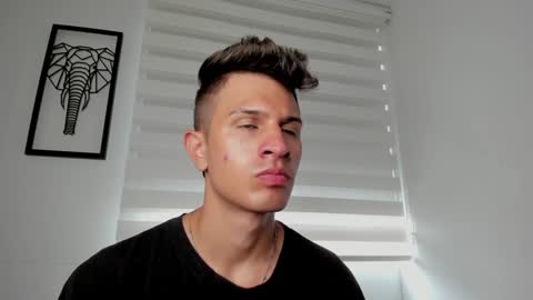 Snapshot of kevin_ahs1 chatting on 24, 1, 2025 Kevin Ahs online show from 24, 1, 2025