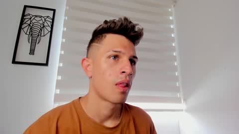 Snapshot of kevin_ahs1 chatting on 5, 2, 2025 Kevin Ahs online show from 5, 2, 2025