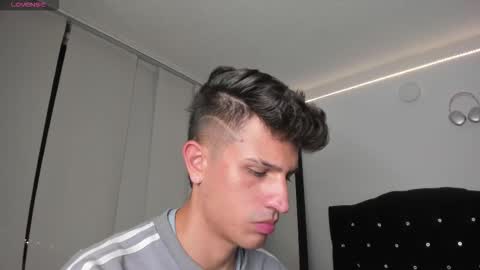 Snapshot of kevin_ahs1 chatting on 16, 10, 2025 Kevin Ahs online show from 16, 10, 2025