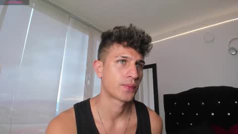 Snapshot of kevin_ahs1 chatting on 20, 10, 2025 Kevin Ahs online show from 20, 10, 2025