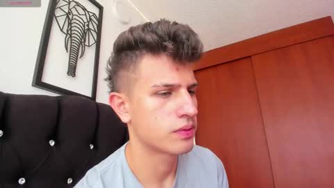 Snapshot of kevin_ahs1 chatting on 28, 11, 2025 Kevin Ahs online show from 28, 11, 2025