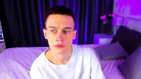 Snapshot of kevin_kess chatting on 4, 2, 2025 Ask me online show from 4, 2, 2025