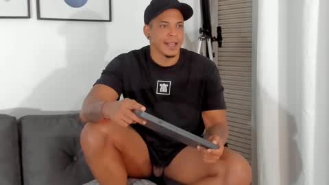 Snapshot of kevin_lance chatting on 10, 2, 2025 Kevin Lance online show from 10, 2, 2025