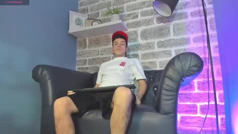 Sexy  Hot Kevin online show from 2, 12, 2025