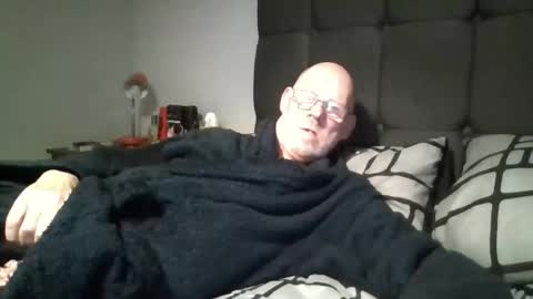 kevlooking4sez online show from 12, 3, 2025