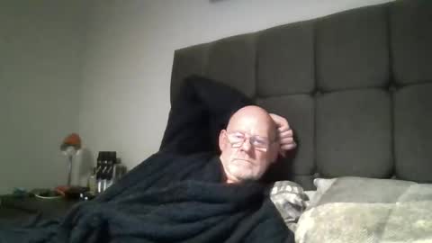 kevlooking4sez online show from 27, 9, 2025