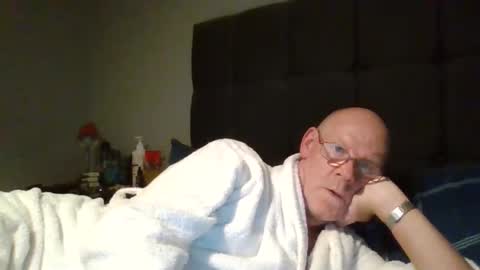 kevlooking4sez online show from 19, 1, 2026