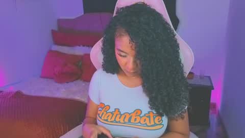 Snapshot of keyla_roberts_ chatting on 25, 6, 2026 Adhara. Help me reach 100 likes online show from 25, 6, 2026