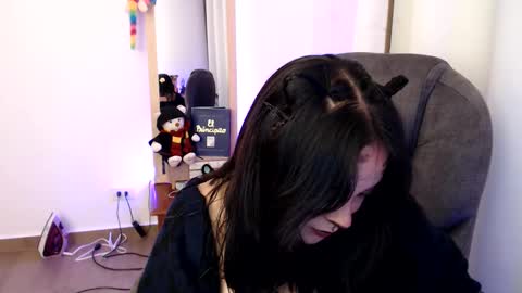 Snapshot of khal_girl chatting on 2, 11, 2025 Liss online show from 2, 11, 2025