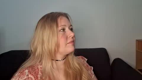 Snapshot of khaleesi0890 chatting on 14, 11, 2025 khaleesi0890 online show from 14, 11, 2025