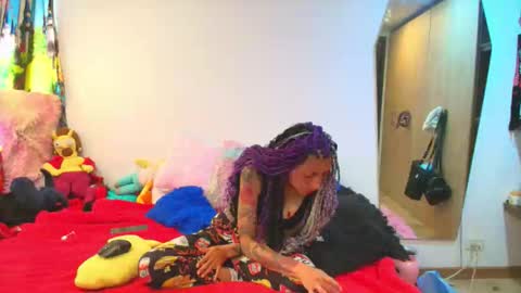 Snapshot of khaleesy13 chatting on 9, 5, 2026 khaleesy online show from 9, 5, 2026