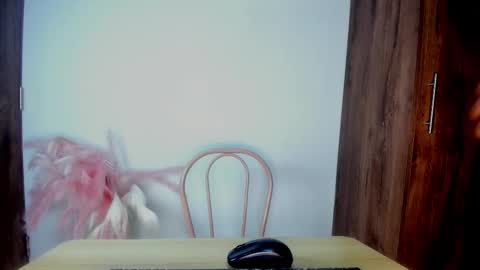 khate_smith online show from 12, 10, 2025