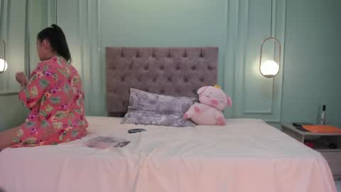 Kathe Hot online show from 17, 2, 2025