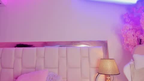 Snapshot of khelany_isyy chatting on 14, 2, 2025 Khelany Isyy online show from 14, 2, 2025