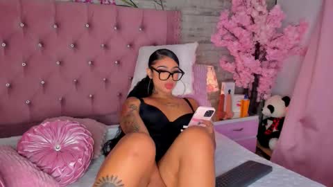 Snapshot of khelany_isyy chatting on 14, 9, 2025 Khelany Isyy online show from 14, 9, 2025