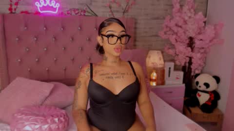 Snapshot of khelany_isyy chatting on 28, 9, 2025 Khelany Isyy online show from 28, 9, 2025