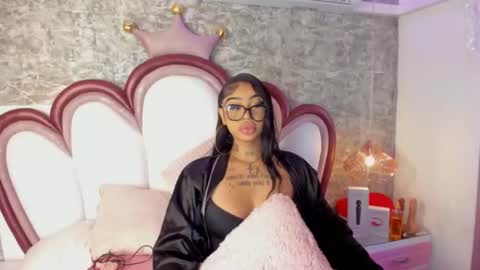 Khelany Isyy  online show from 9, 3, 2026