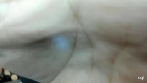 ur gurl Khloe online show from 20, 7, 2026