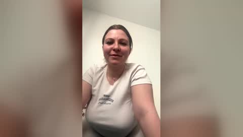 Snapshot of khloekross chatting on 19, 2, 2026 khloekross online show from 19, 2, 2026