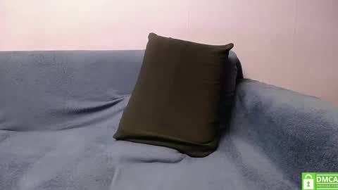 Snapshot of kiabigdick chatting on 7, 2, 2026 Hey Im Ivan everyday online 9am to 6pm 6 GMT Help me Reach K FollowerslPut your finger up online show from 7, 2, 2026