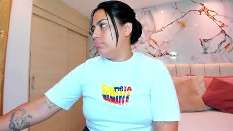 Snapshot of kiana_cream chatting on 14, 7, 2026 N M online show from 14, 7, 2026