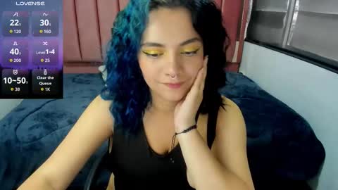 kiara Cruz online show from 27, 9, 2025