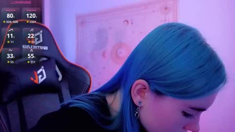 Snapshot of kiara_dream chatting on 11, 9, 2025 Kira online show from 11, 9, 2025