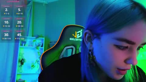 Snapshot of kiara_dream chatting on 17, 9, 2025 Kira online show from 17, 9, 2025