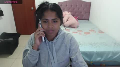 Snapshot of kiara_williamss chatting on 8, 12, 2024 Kiara online show from 8, 12, 2024