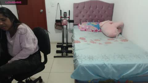 Snapshot of kiara_williamss chatting on 19, 12, 2024 Kiara online show from 19, 12, 2024