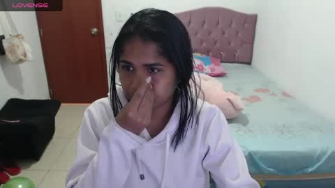Snapshot of kiara_williamss chatting on 23, 12, 2024 Kiara online show from 23, 12, 2024